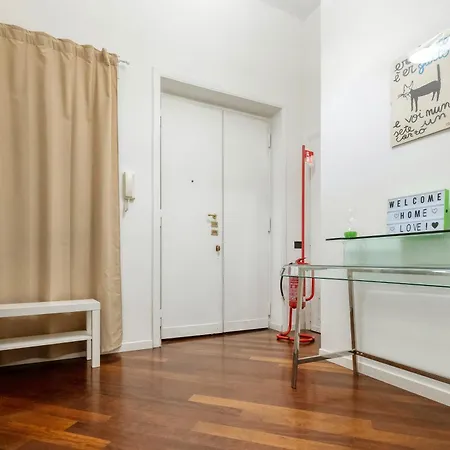 Apartamento Casa D'autore A Piazza Buenos Aires Roma